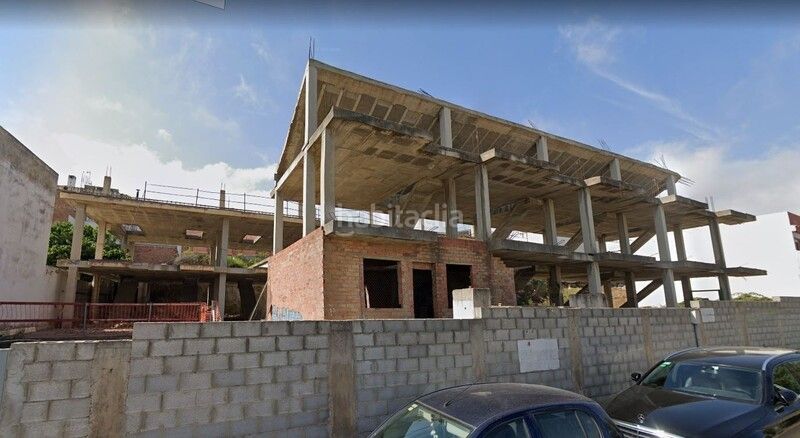 Foto f6beb44d-914c-47b6-a59f-1639f51f35f6. Dúplex amb aparcament a San Bernabé Algeciras