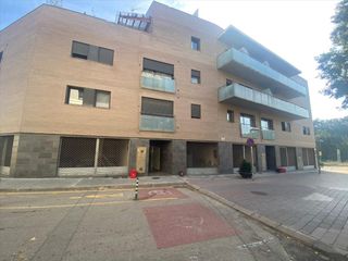 Business premise  Creu de la