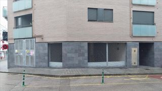 Business premise  Creu de la