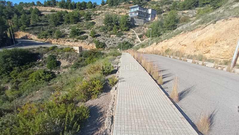 Foto d934d07b-a6dd-4bcc-ba38-bfdcfbd8b87f. Terreny residencial a Alcora (l´)