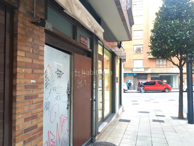 Foto ab1c7ba8-c07c-47df-a345-9aa1ac3f7b7d. Local comercial en Salesas - Foncalada - Campoamor Oviedo