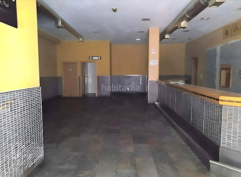 Foto f20664a2-52aa-4bd5-ba2c-0463590dc1da. Local comercial en Salesas - Foncalada - Campoamor Oviedo