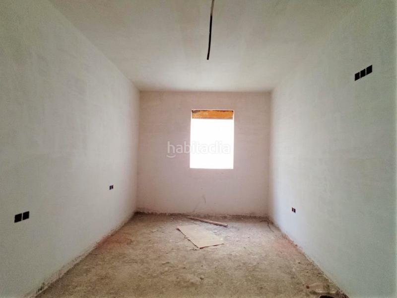 Foto 7496c8e5-703a-40d0-91cf-8e8e5c3f92e2. Casa adossada a Cala