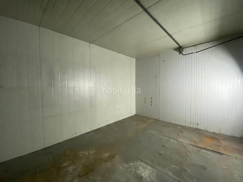 Foto b0cb68ba-e89f-4f8e-8c73-115ccf214c49. Local commercial dans La Villa - Bazuelo Mieres