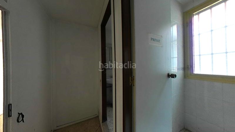 Foto 23a001c3-ecbc-4843-9563-3c5a852fd851. Local commercial dans La Roureda Viladecans