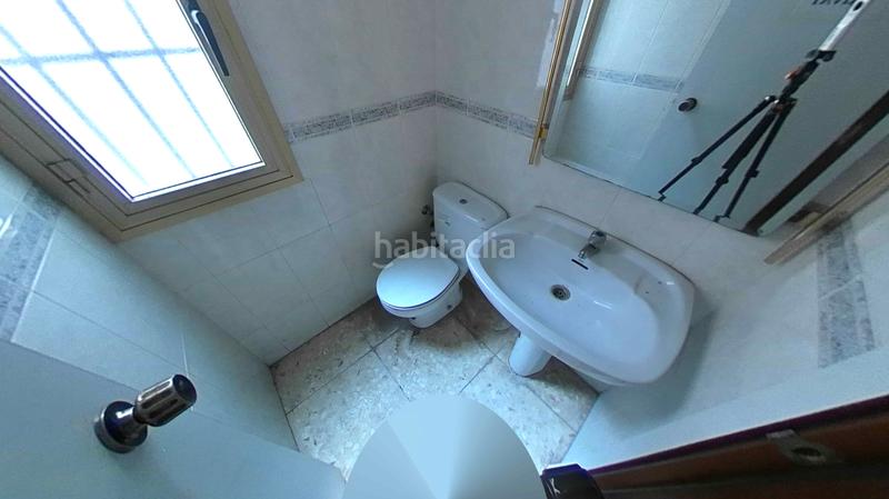 Foto a756e43f-d6a1-4b6e-9f56-f63c2ac03c24. Local commercial dans La Roureda Viladecans