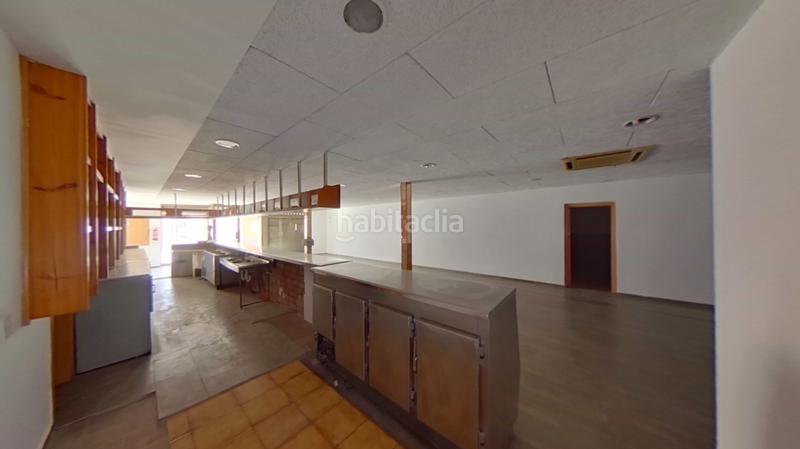 Foto 7db2051a-4e6b-4c6b-bbb1-b0c19d6c0461. Local comercial a Congost Granollers