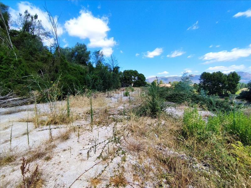 Foto 406cba50-ce57-43c5-9c6a-a12c2bed8e74. Industrial plot in Cocentaina