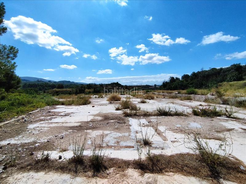 Foto 55b3c079-c623-42e1-bd0e-246c9cfa0fc4. Industrial plot in Cocentaina