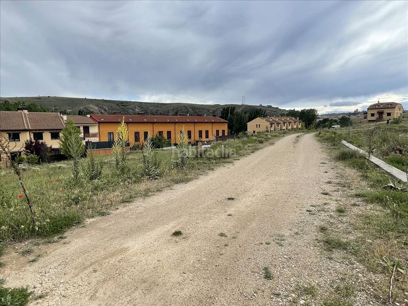 Foto abf802bb-80fc-427e-affd-7231fbd3e7c5. Terreny residencial a Sepúlveda