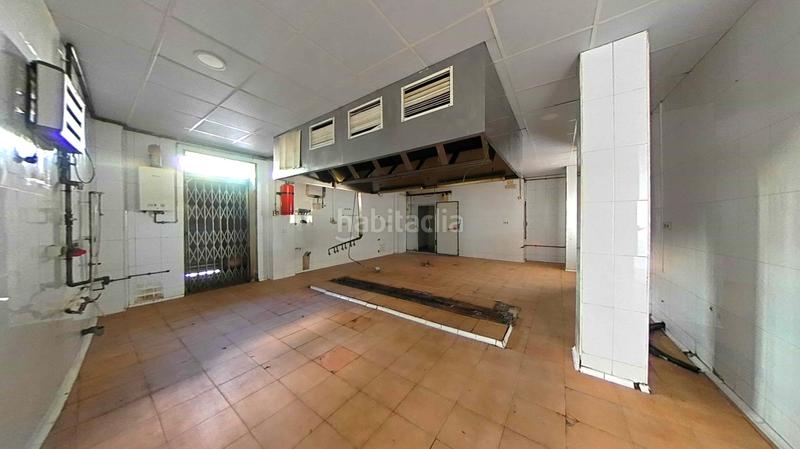 Foto 0e4dd184-5db7-4e1b-8009-551cb32f688d. Local comercial en Zona Industrial Prat de Llobregat (El)
