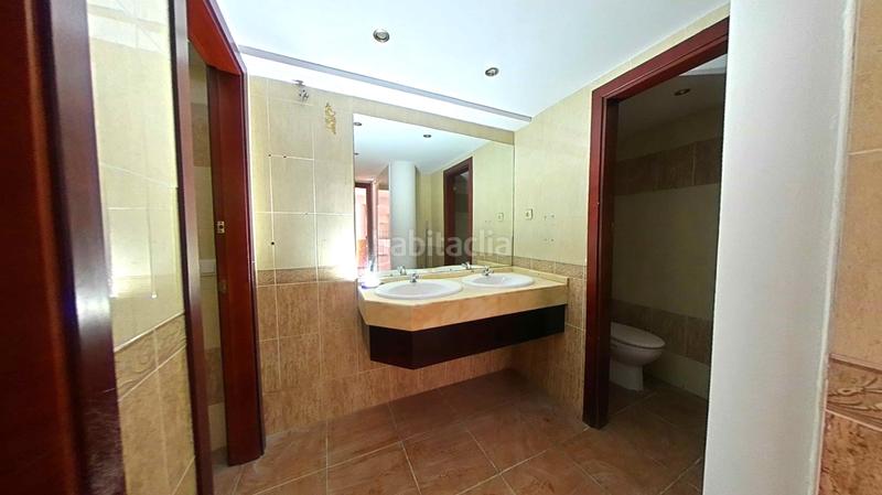 Foto 21b0e75a-99ea-4b41-b2cc-5d300f5727b0. Local comercial en Zona Industrial Prat de Llobregat (El)