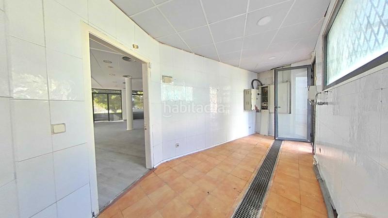 Foto 8ff81028-0992-4321-8578-4190132f22e8. Local comercial en Zona Industrial Prat de Llobregat (El)
