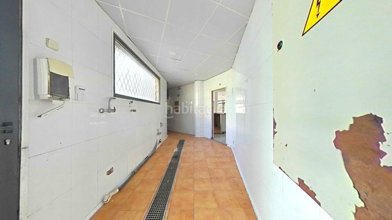 Foto a7fca6e7-a413-45e7-9258-45b0edf28d3c. Local comercial en Zona Industrial Prat de Llobregat (El)