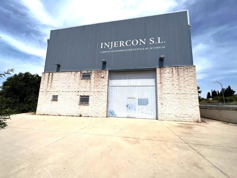 Foto eec7f456-3fd2-46f4-83ec-b87775010a93. Fabrikhalle in Rodonyà