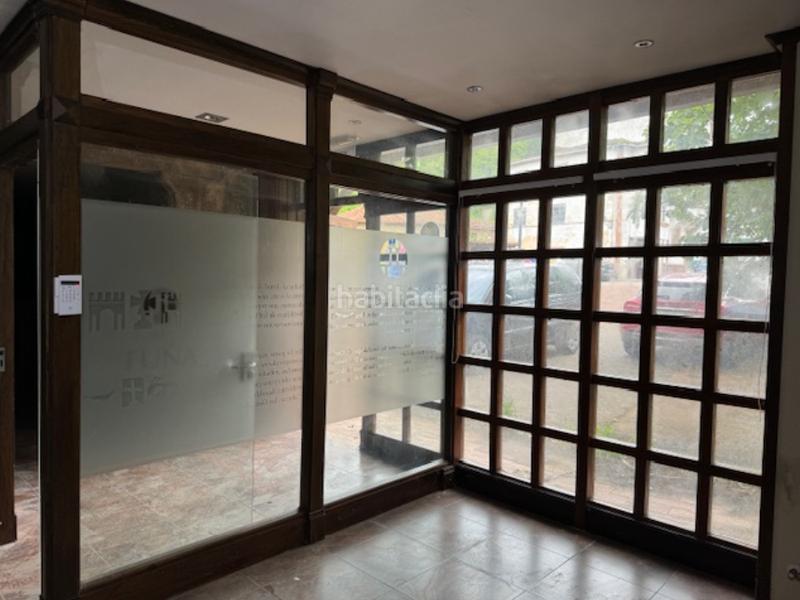 Foto bed0decd-9831-430c-aefe-3165b014e4c4. Edifici a Tineo