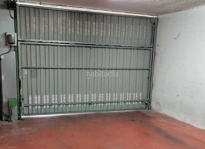 Foto 14af07cd-9409-409a-8816-3329b80295c0. Aparcament cotxe a Playa Ostende Castro - Urdiales