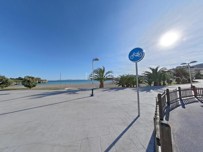 Foto a0c43fa6-9e66-4be4-9342-b7457b7dedd7. Miete geschäftsraum in Playa Ostende Castro - Urdiales