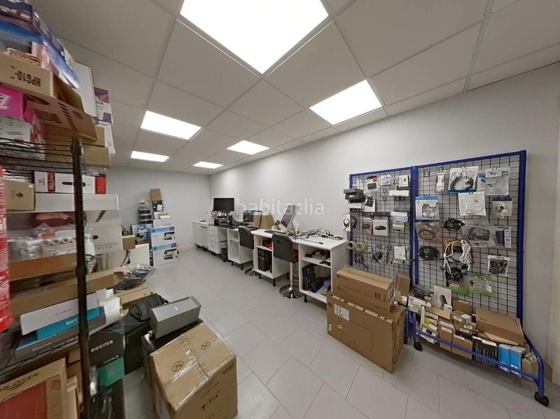 Foto 01131abe-b4f6-40b9-bb97-accde37ee094. Lloguer local comercial a Playa Ostende Castro - Urdiales