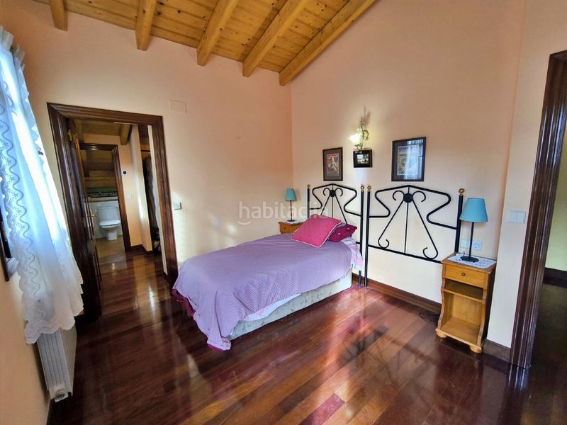 Foto 4360ec63-98f8-4940-90a7-09aff0e39e7e. Xalet a Samano Castro - Urdiales