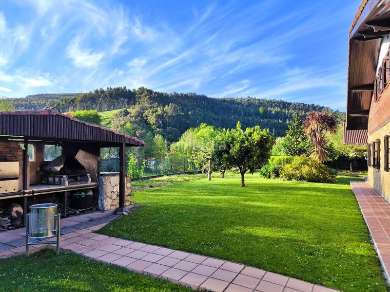 Foto e0311cef-2282-4934-ac84-a78e63176152. Xalet a Samano Castro - Urdiales