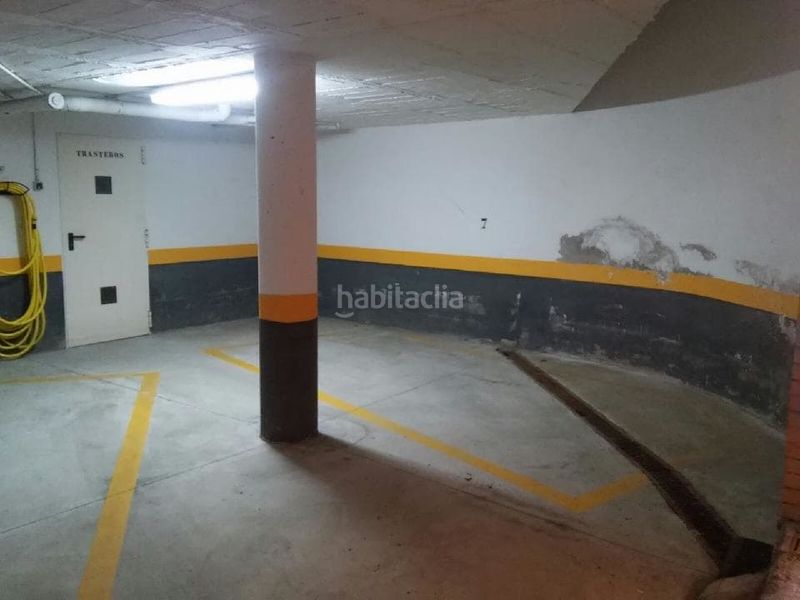 Foto 01c2ed02-42a0-4986-aa7f-61fa153e7682. Aparcament cotxe a El Espinar Pueblo Espinar (El)