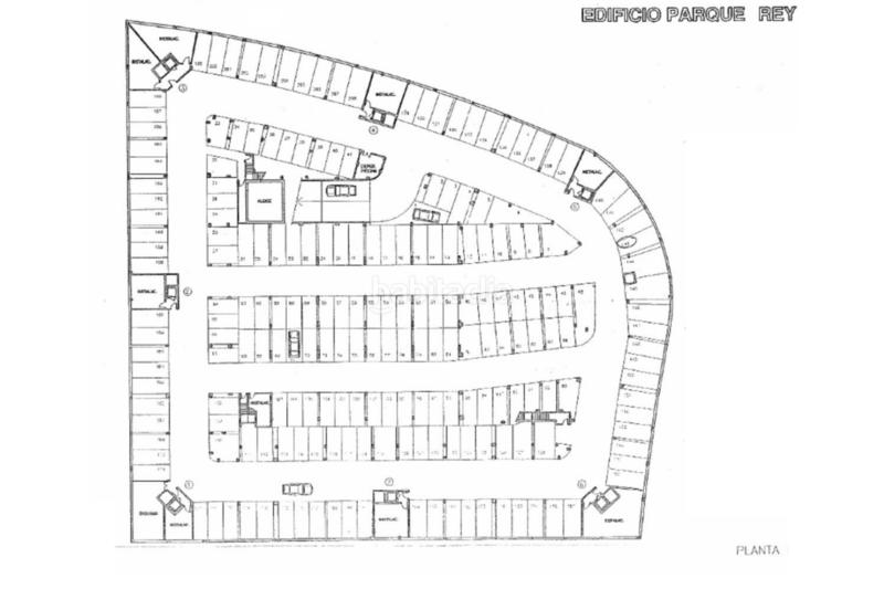 Foto 6360b626-7a0e-42c3-abab-197f6c714697. Parking voiture dans colores - entreparques Sevilla