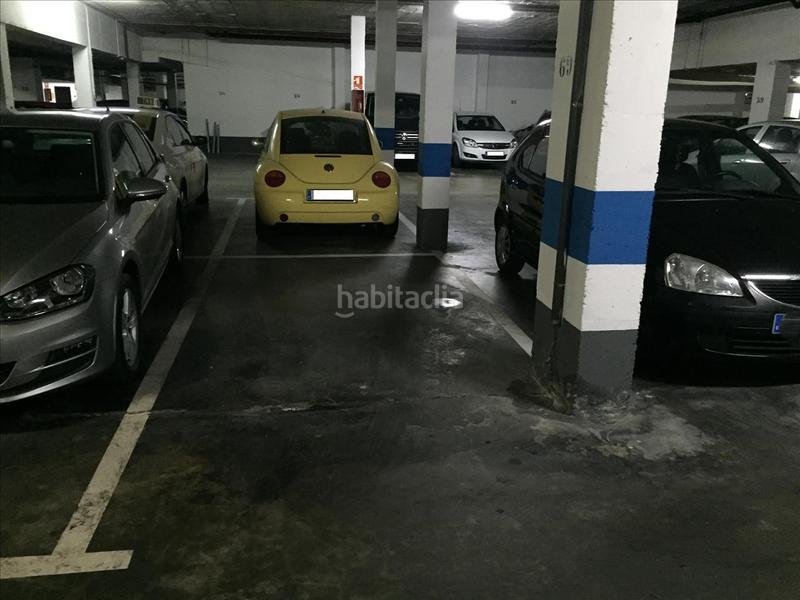 Foto c91ca366-b66d-4cd5-9dd8-f7ed4b9e4b42. Parking voiture dans colores - entreparques Sevilla