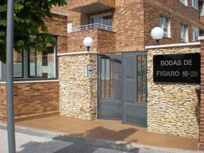 Foto 85ad80a8-54d7-4743-bb75-e2d58e17b7b2. Aparcament cotxe a Los Satélites-Roza Martín Majadahonda