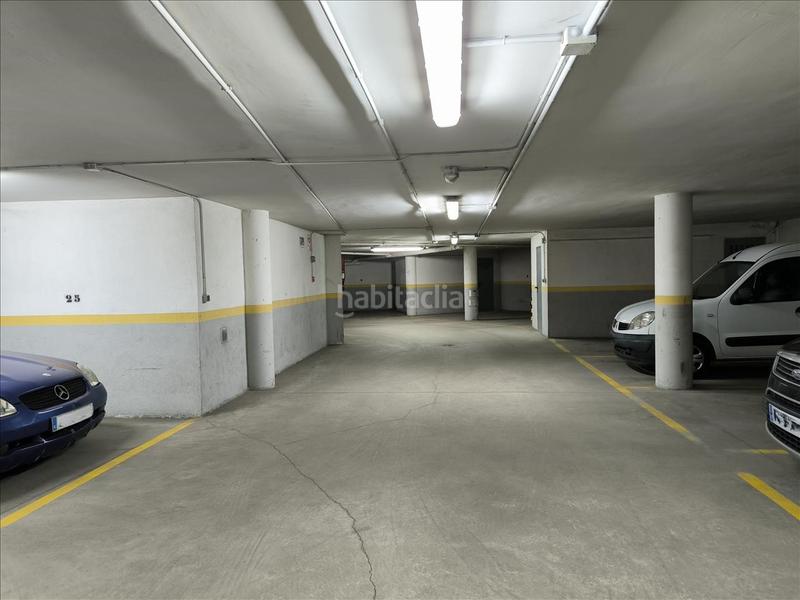 Foto d8dfcd1a-22b6-4599-97eb-1ae9aee40c04. Parking coche en El Espinar Pueblo Espinar (El)