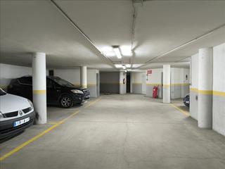 Parking coche  Roca
