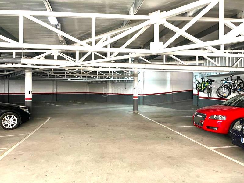 Foto 23629ccd-d5bd-4244-aee5-600b5ba3ef32. Aparcament cotxe a Astorga