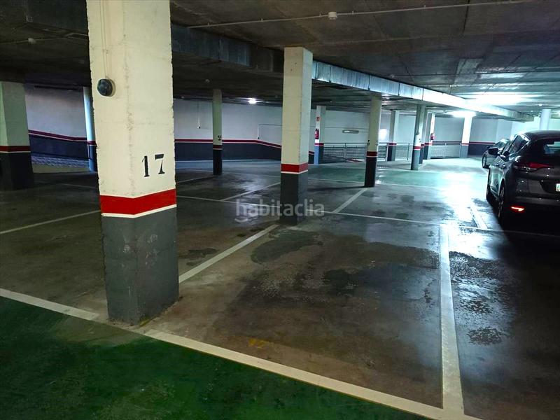 Foto 757dccd1-152e-4837-b234-f09bade45f97. Aparcament cotxe a Astorga