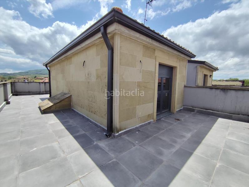 Foto 12b820e8-b6e7-44f7-859d-d0ec59844c81. Etagenwohnung mit heizung parking in Cirueña