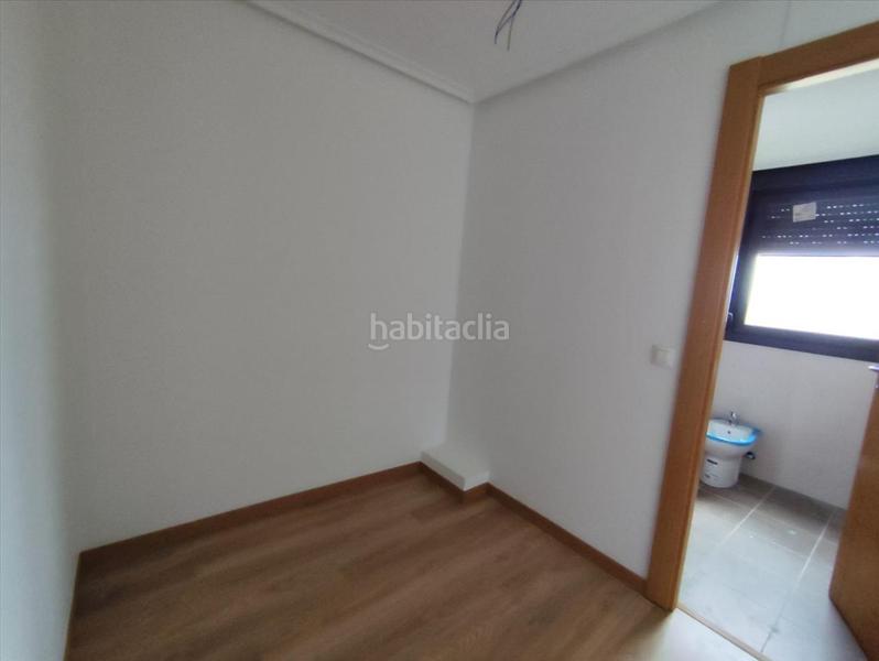 Foto 70eab590-8833-4079-b123-9ce472a14a71. Etagenwohnung mit heizung parking in Cirueña