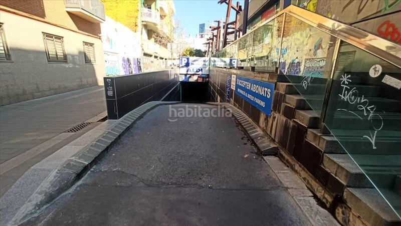 Foto 9de260b4-fcf8-48b5-a201-eb63c1a2e30f. Parking voiture dans Hostafrancs Barcelona