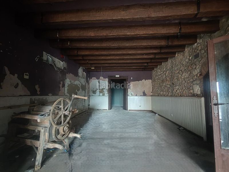 Foto b0cc291b-8eff-484d-b535-20ee5f82d9b9. Edificio in Creixell