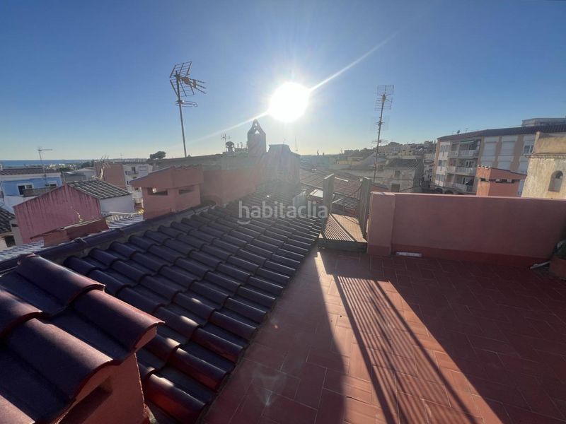 Foto bd51c595-8ec4-416b-8d02-d985366ca8d6. Edificio in Creixell