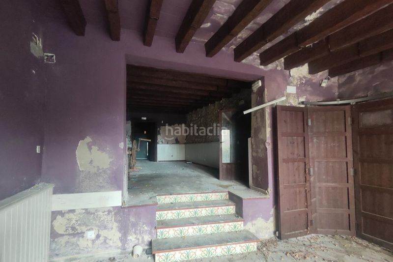 Foto be81215d-cc02-45b2-b398-4f4776df2d68. Edificio in Creixell