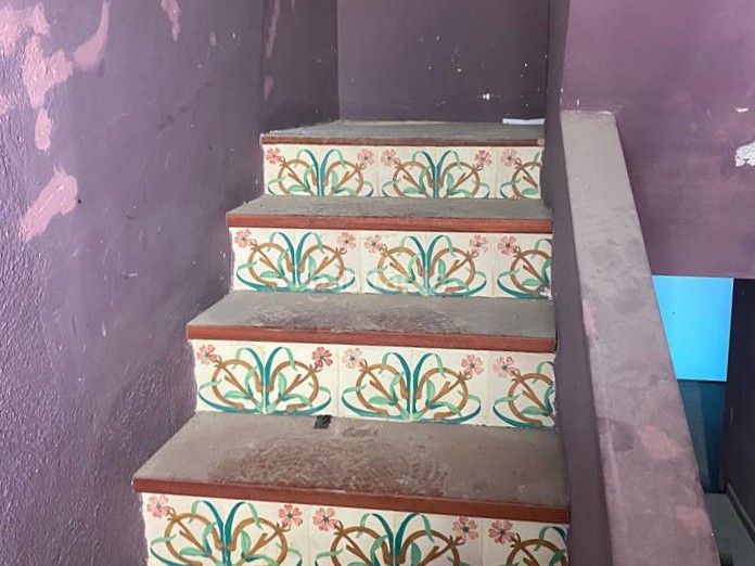 Foto d0f875a8-1615-48e8-9359-cabf5f0aa389. Edificio in Creixell