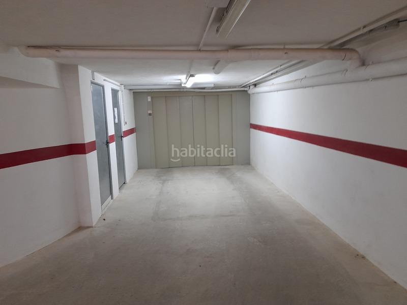 Foto 2032f1bc-2ed8-4fe4-bf83-e4fcab6acec2. Parking voiture dans Papa Luna - Platja del Gurugú Benicarló