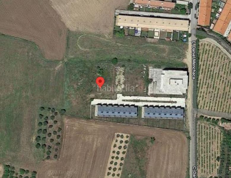 Foto f7cc5743-d7c2-4fe1-bdbf-8753e0c4116a. Aparcament cotxe a Galilea