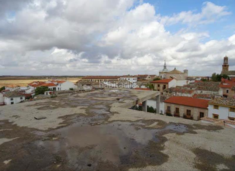Foto b926a5b7-0d80-444a-b092-fa57cacb5ad1. Casa adossada a Centro Ocaña