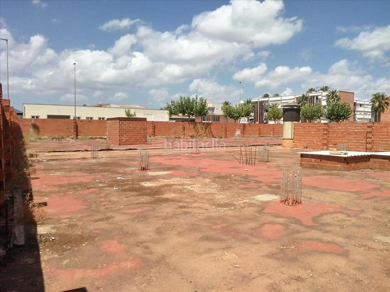 Foto 9ed0ebf2-e594-4b48-bbb4-5c53f6880f77. Parking voiture dans Nules