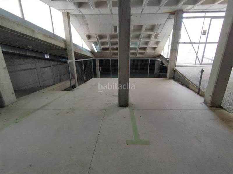 Foto 6a0b018c-ab83-4703-a117-ada3841beb08. Autoparkplatz in Castalla