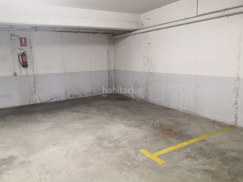 Foto a2debc1d-82ec-4137-bd7a-5416c22432ac. Parking coche en Sant Celoni