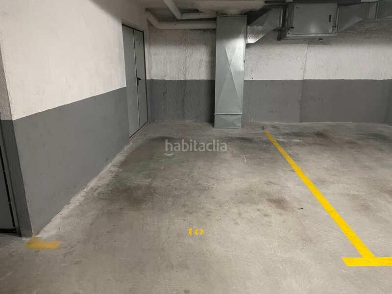 Foto 74a1994f-e10a-47e8-afd6-57254dfeed00. Parking coche en Centre Masnou (El)