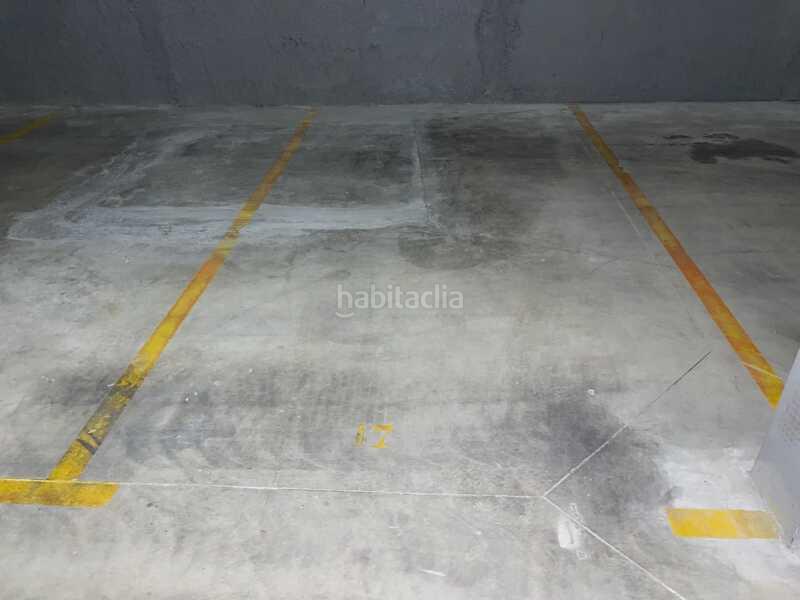Foto b4d8ae9d-4d15-4147-b38d-e5c912e9c044. Parking coche en Centre Masnou (El)