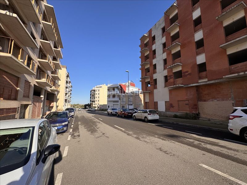 Foto 2580acc1-c09b-4fd2-b154-ac25d99efdb6. Edifici a Nord La Ràpita