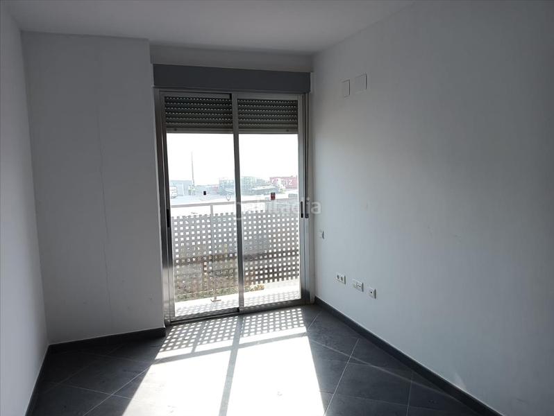 Foto b3f81ed0-db42-4898-990e-1953f832b099. Edificio en Palomar